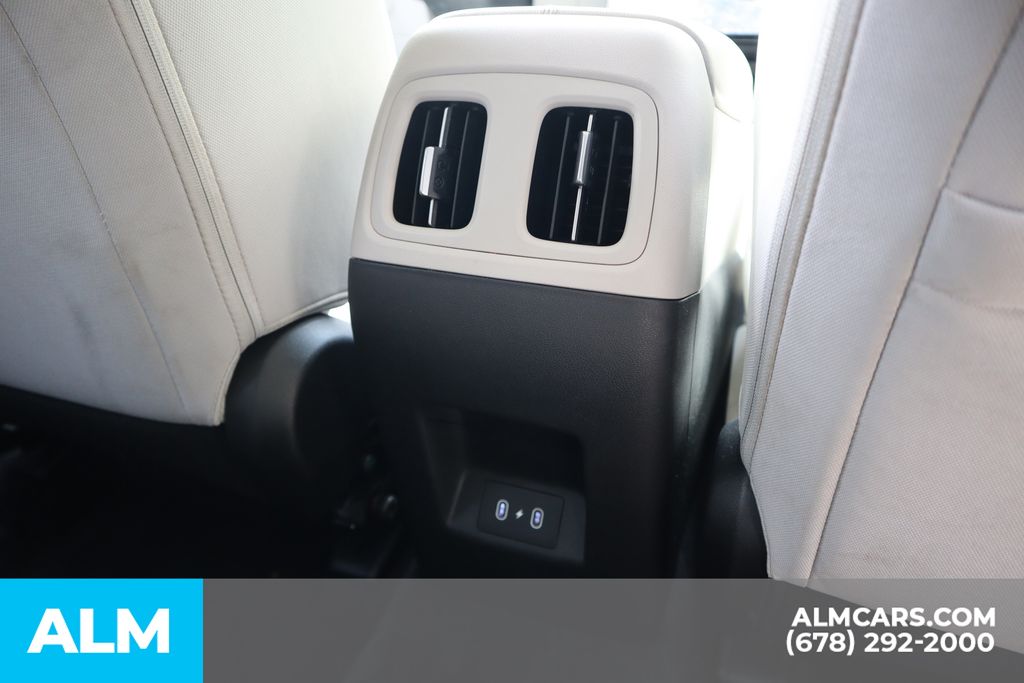 Used 2025 Red Hyundai SEL image 25