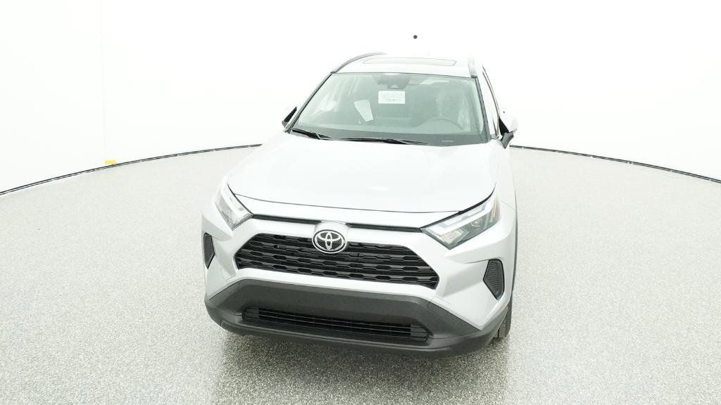 Thumbnail: 2025 Toyota RAV4 - 14