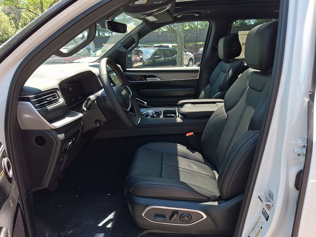 New 2026 Jeep Grand Wagoneer SUV