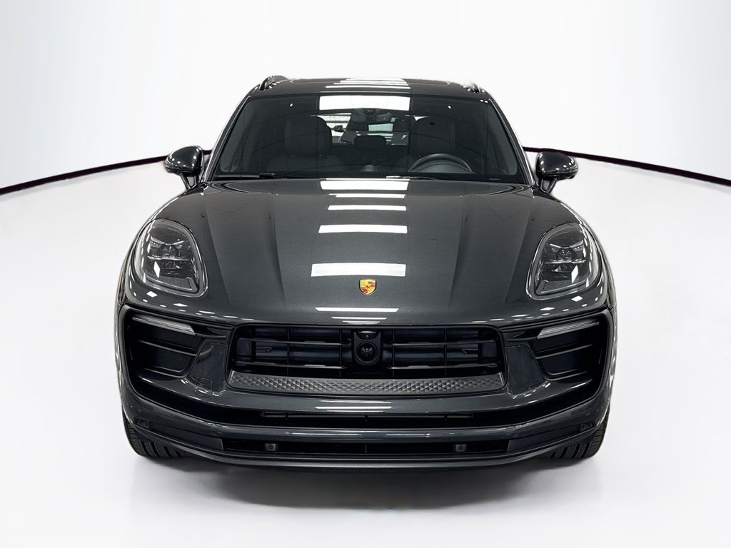Thumbnail: 2025 Porsche Macan - 10