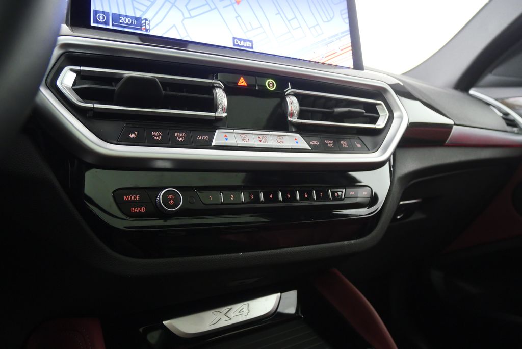 Thumbnail: 2025 BMW X4 - 26