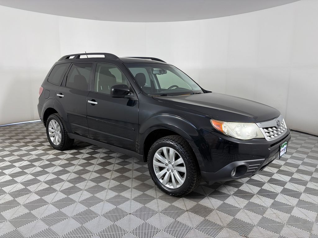 Obsidian Black Pearl 2013 Subaru Forester SUV / Crossover All-Wheel Drive 4-Speed Automatic