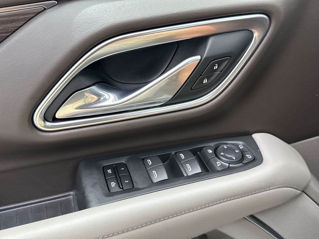 Thumbnail: 2021 Chevrolet Tahoe - 15