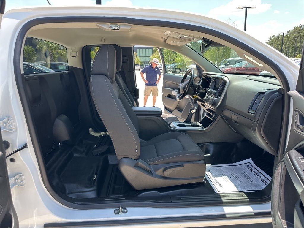 2022 Summit White Chevrolet Colorado LT RWD