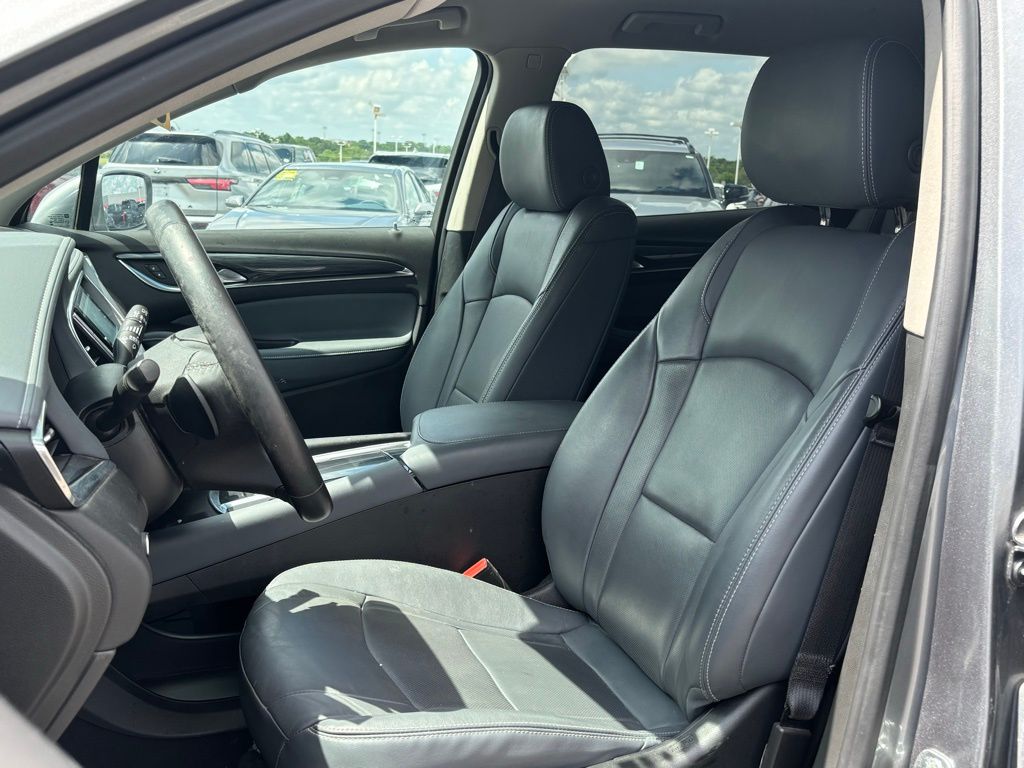 2020 Buick Enclave Essence photo