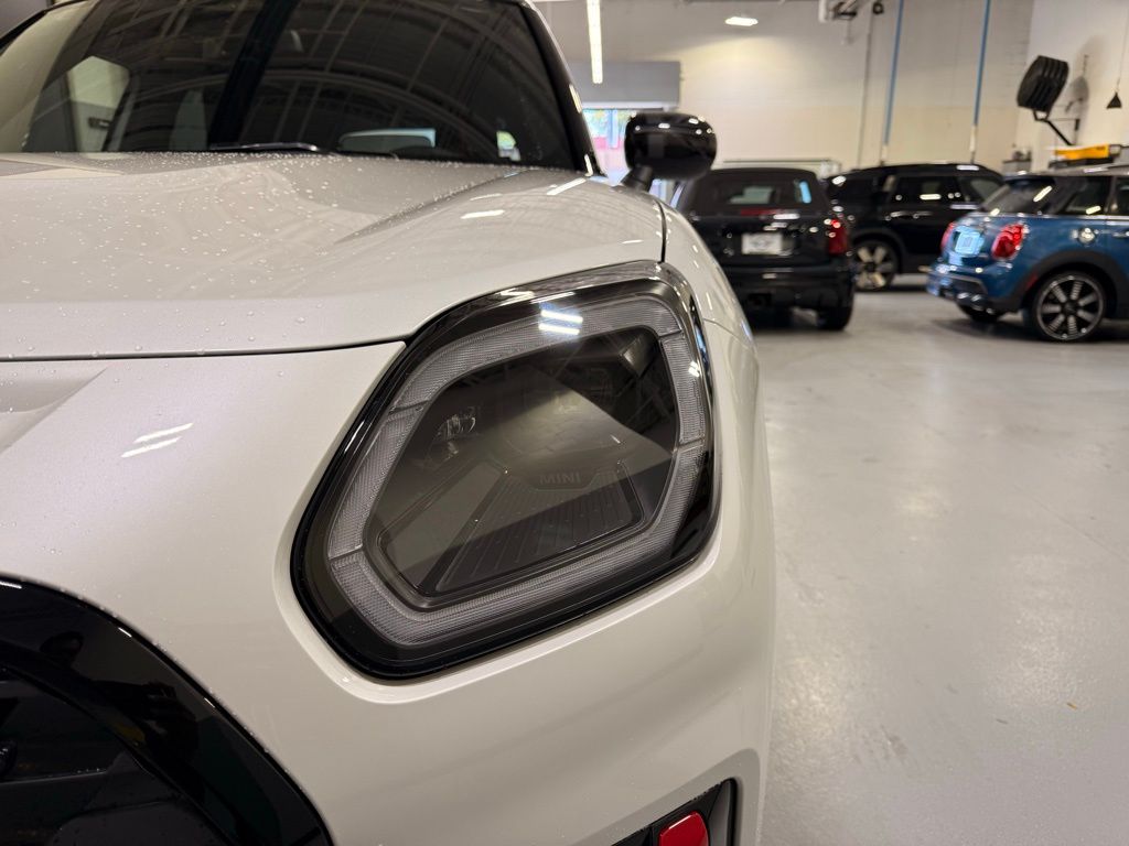 Thumbnail: 2026 MINI Cooper Countryman - 9