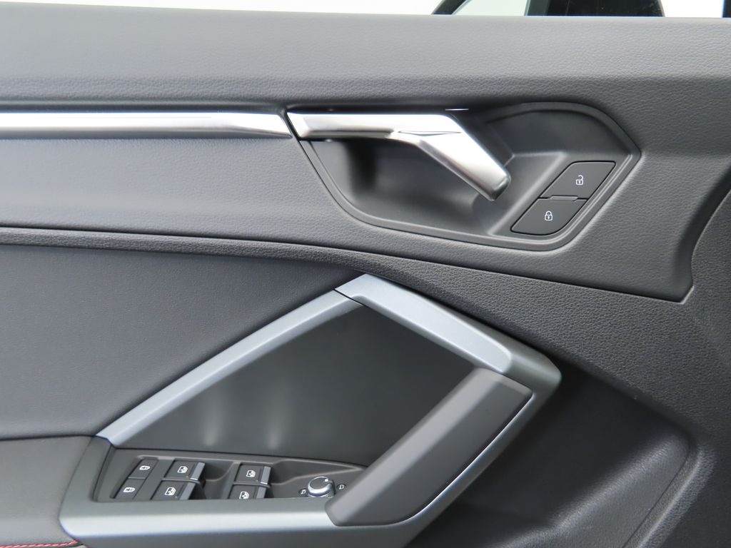 2025 Audi Q3 Premium Plus 24