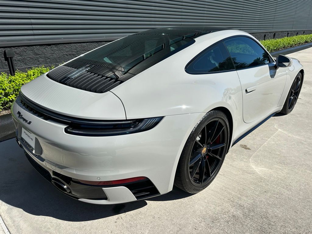 Thumbnail: 2024 Porsche 911 - 17