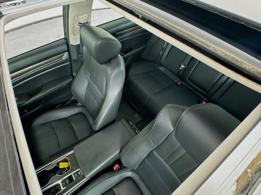 Used Car 2021 Honda Accord  Ex-l For Sale Under $25,000 In Austin, Texas