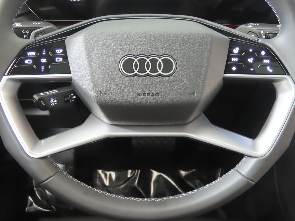 Thumbnail: 2025 Audi Q5 - 14