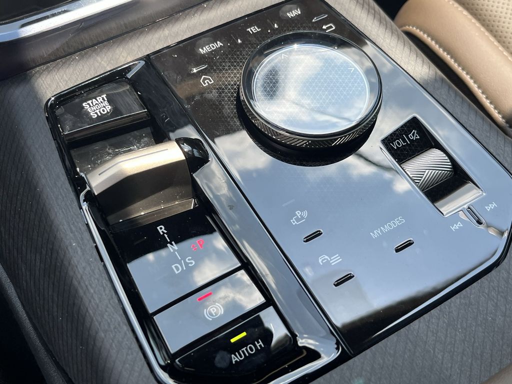 Thumbnail: 2025 BMW X3 - 20