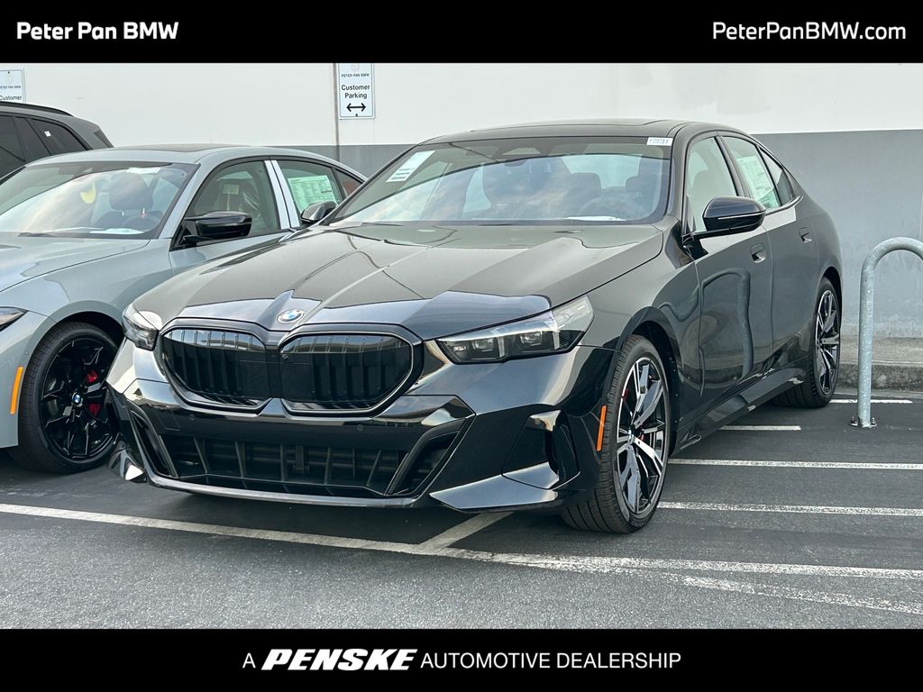 Thumbnail: 2027 BMW 5 Series - 1