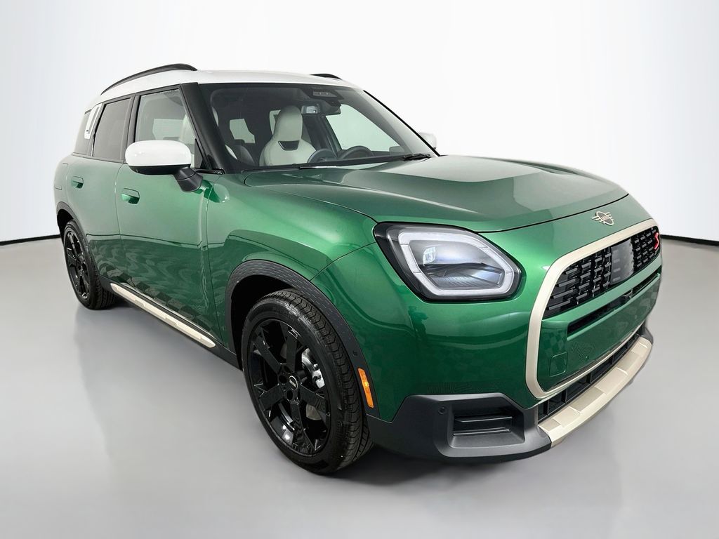 Thumbnail: 2027 MINI Cooper Countryman - 3