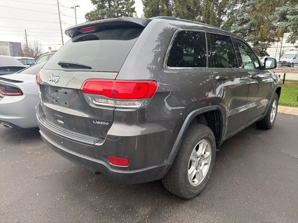 Thumbnail: 2015 Jeep Grand Cherokee - 3