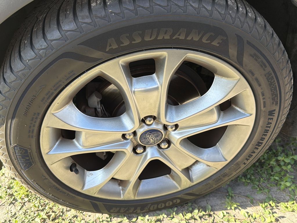 used 2014 Ford Escape car, priced at $7,991