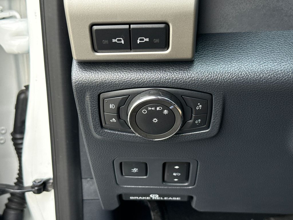 Certified Used 2022 White Ford Lariat image 14