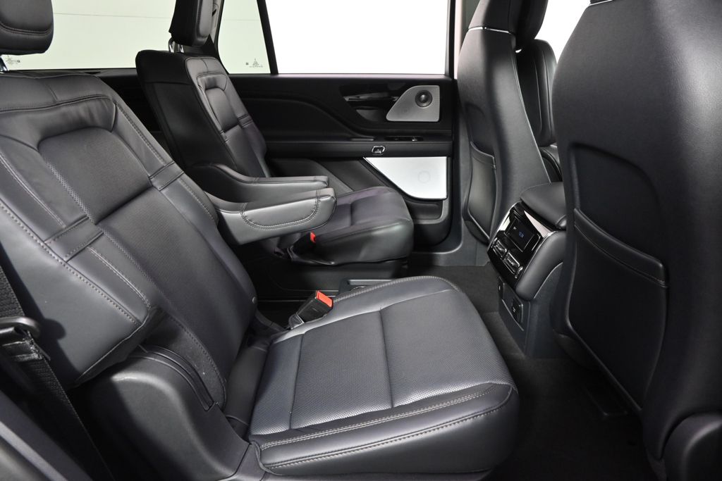 New 2026 White Lincoln Reserve image 18