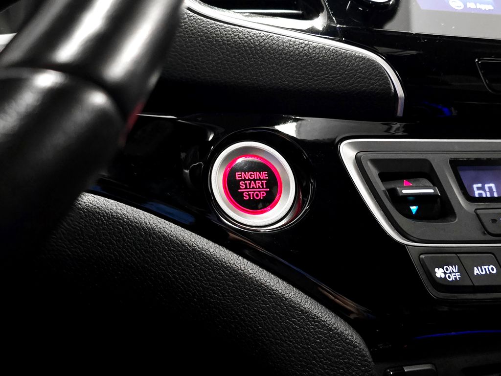 2020 Honda Pilot Touring photo 24