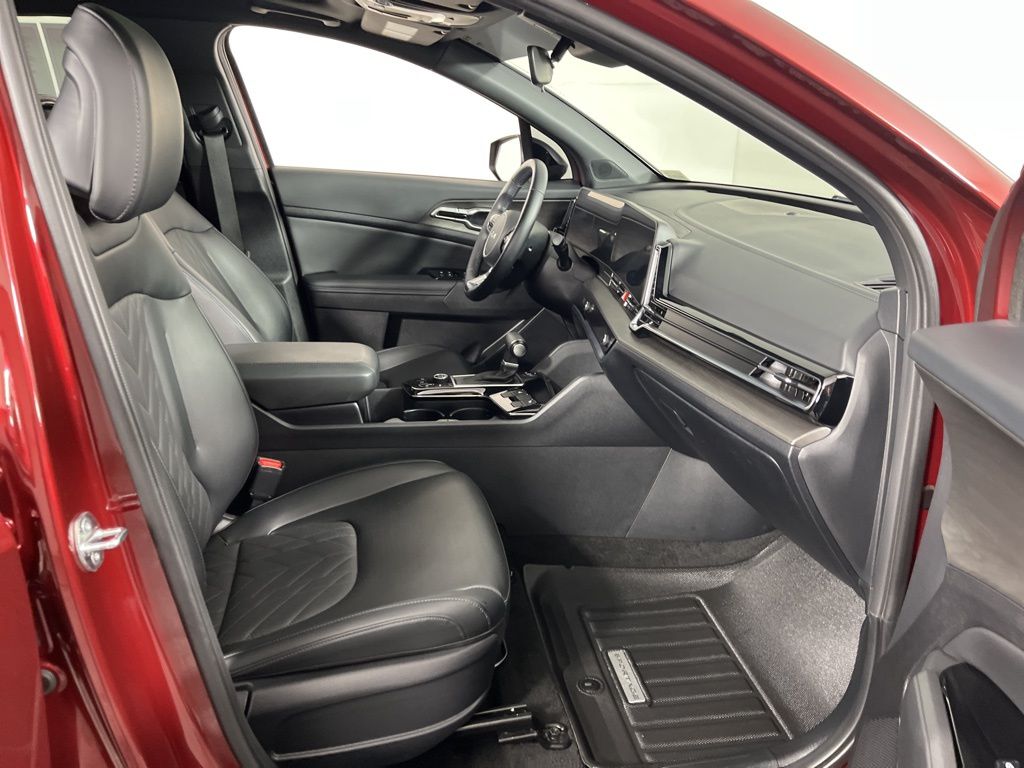 Thumbnail: 2025 Kia Sportage - 8