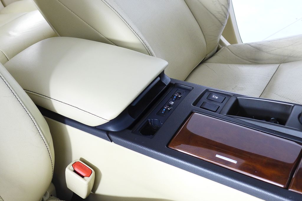 Thumbnail: 2015 Lexus RX - 16