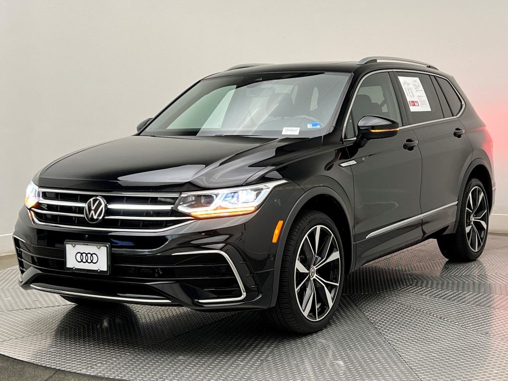 Thumbnail: 2023 Volkswagen Tiguan - 2