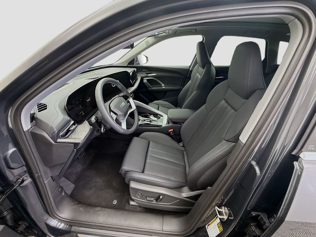 Thumbnail: 2025 Audi Q5 - 18