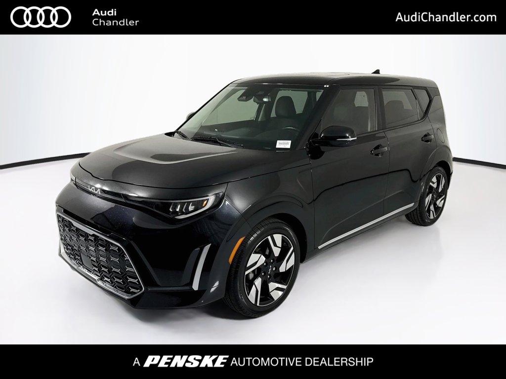 Black 2023 Kia Soul SUV / Crossover Front-Wheel Drive Continuously Variable Transmission