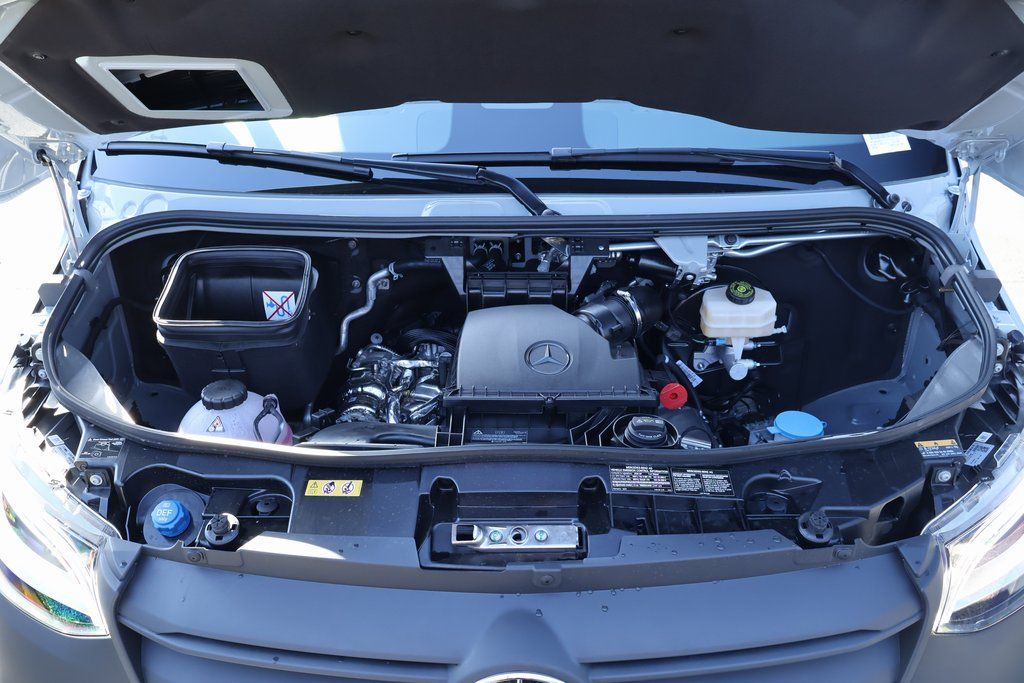 Thumbnail: 2026 Mercedes-Benz Sprinter - 10