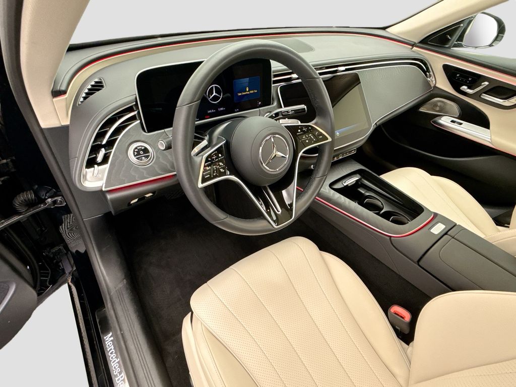 Thumbnail: 2025 Mercedes-Benz E-Class - 9