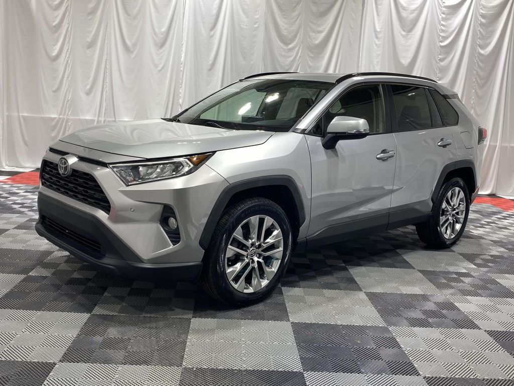 Silver Sky Metallic 2021 Toyota RAV4 XLE Premium FWD SUV / Crossover Front-Wheel Drive 8-Speed Automatic