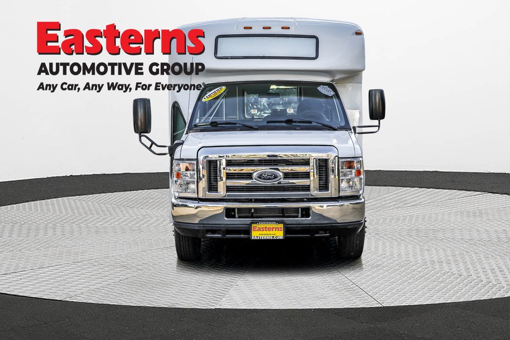 2019 Ford E-Series Cutaway Base