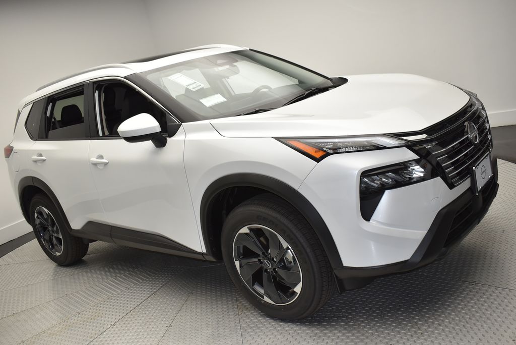 Thumbnail: 2026 Nissan Rogue - 3