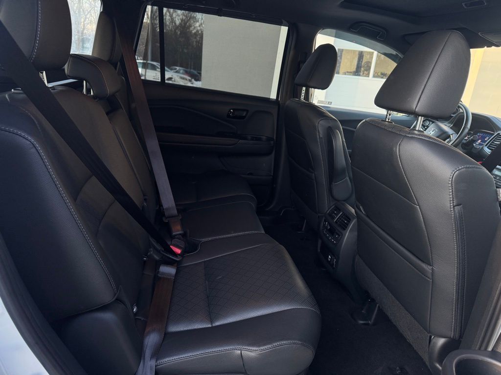 2023 Honda Passport AWD Elite