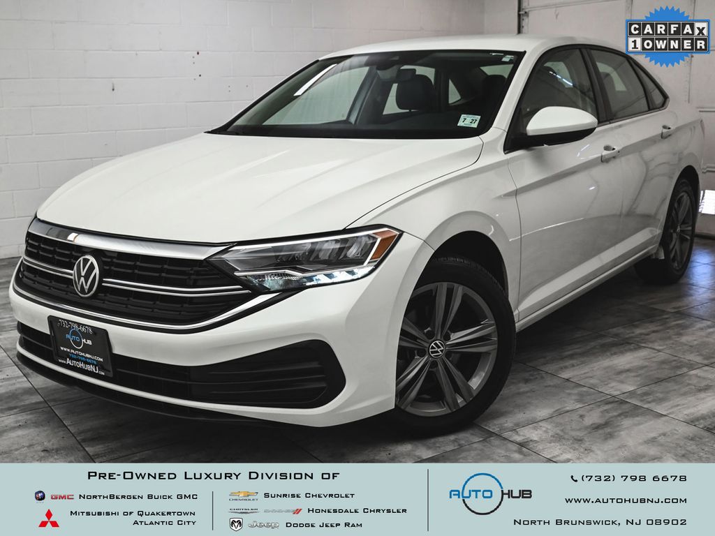 Oryx White Pearl 2022 Volkswagen Jetta 1.5T SE FWD Sedan Front-Wheel Drive 8-Speed Automatic