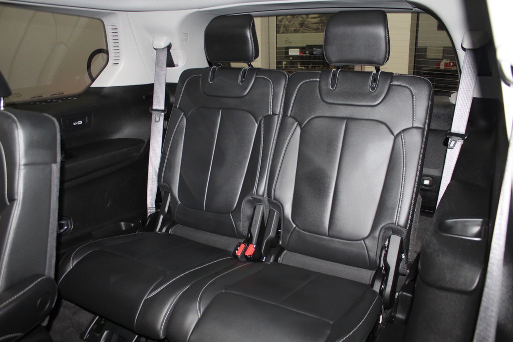 Thumbnail: 2021 Jeep Grand Cherokee L - 24