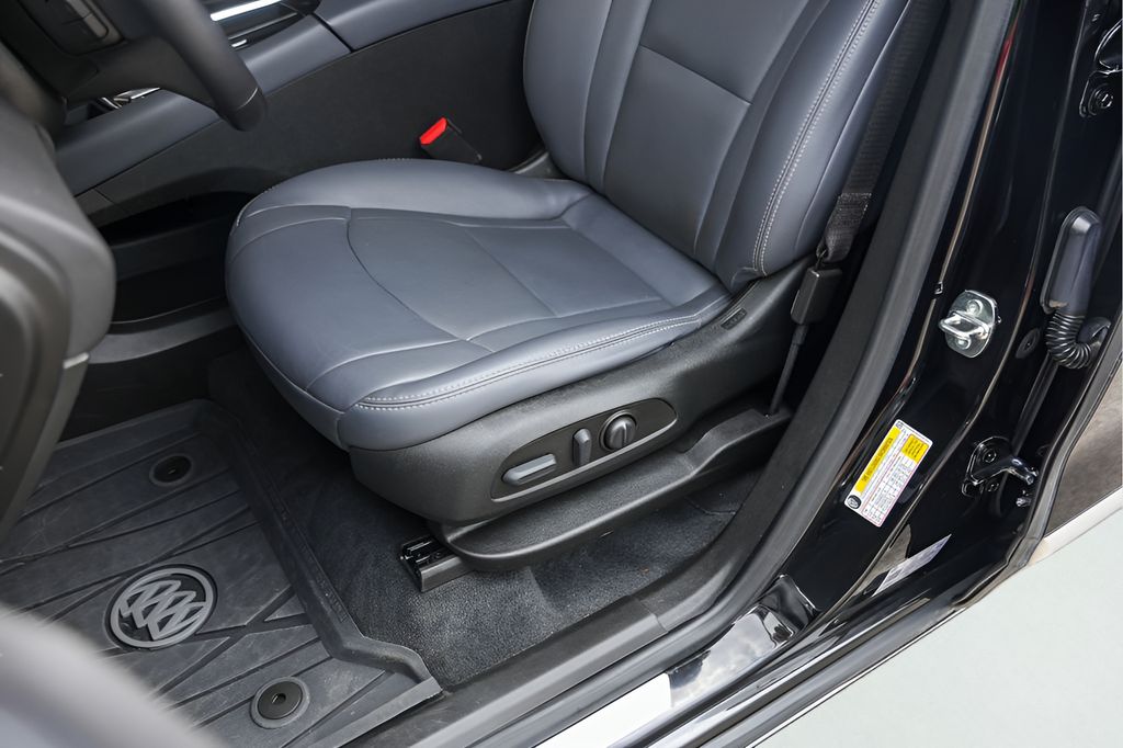 Used Car 2023 Buick Enclave  Essence For Sale Under $30,000 In Austin, Texas