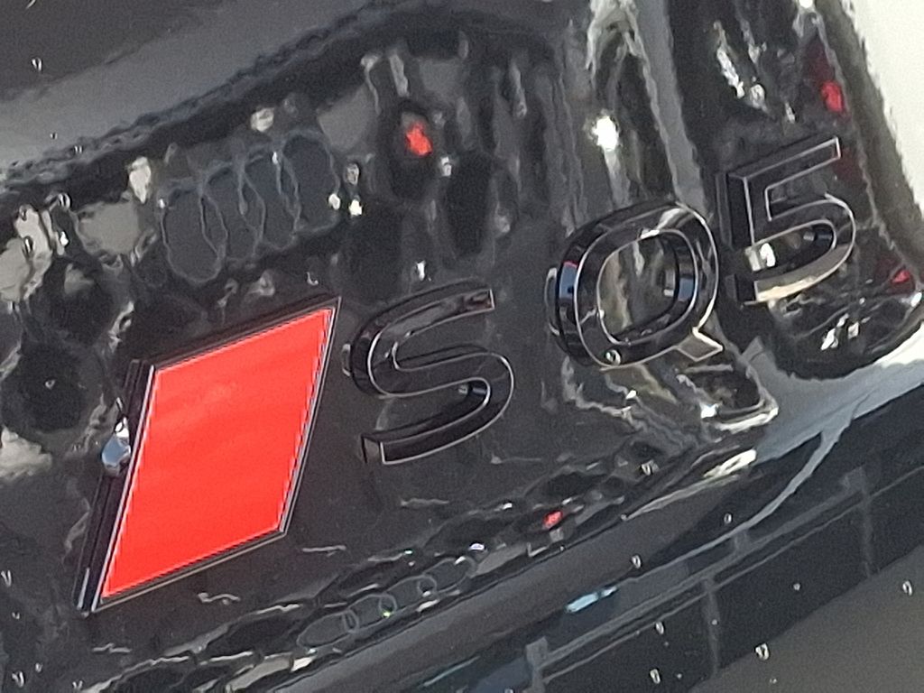 Thumbnail: 2026 Audi SQ5 - 22