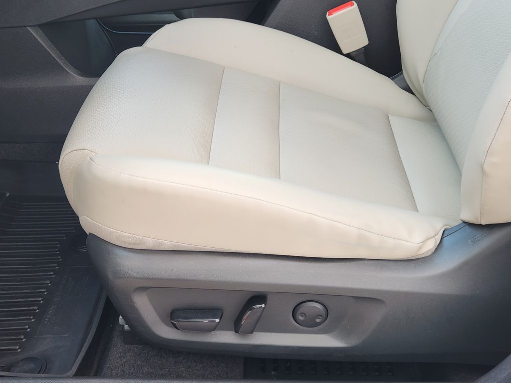 2022 Nissan Rogue SV White at South Houston Nissan