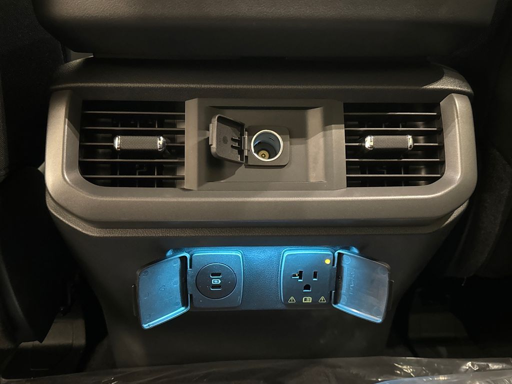 2025 Agate Black Metallic Ford F-150 XLT 4X4 Truck