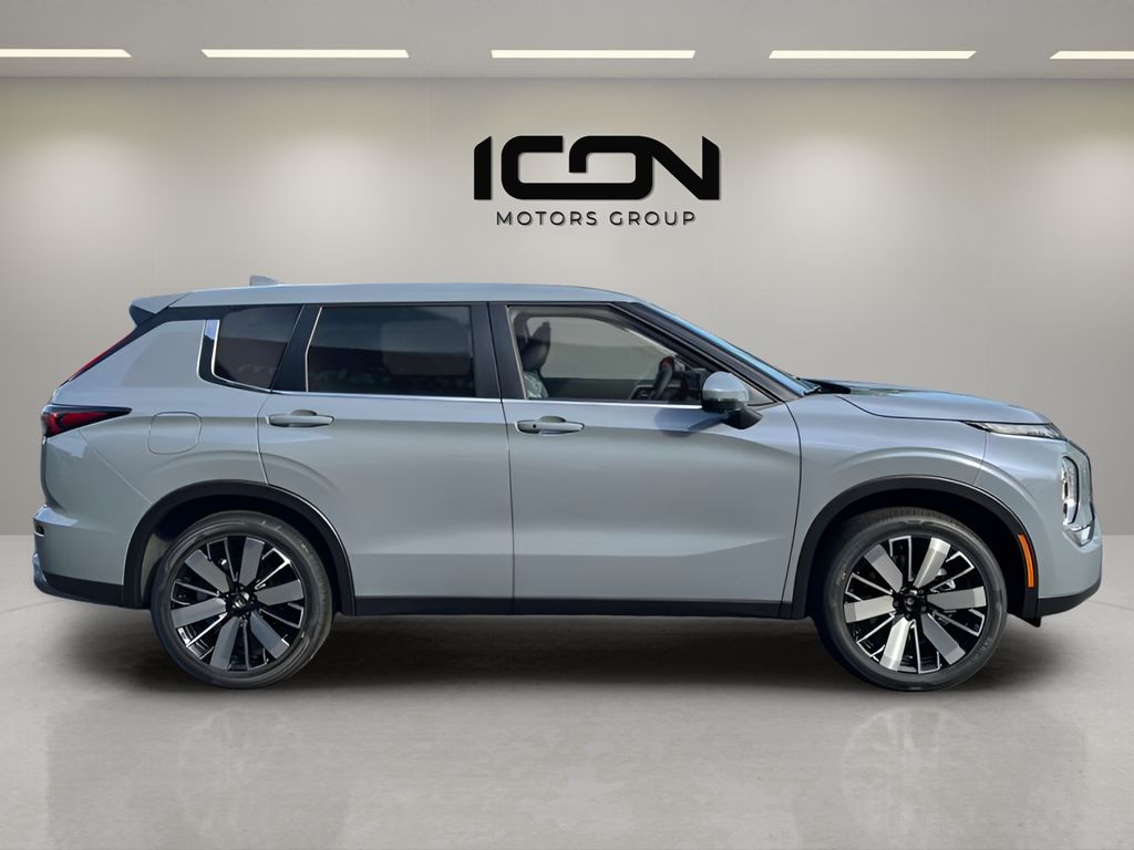 New 2026 Mitsubishi Outlander SUV