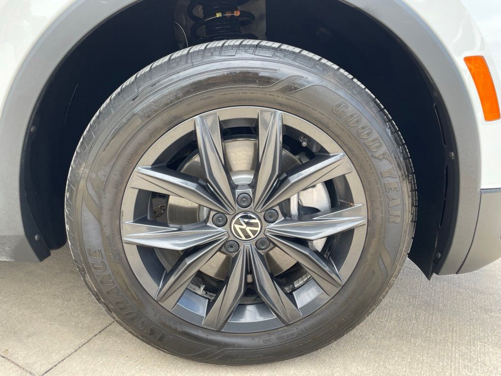 Used Car 2024 Volkswagen Tiguan  2.0t Se For Sale Under $30,000 In Georgetown, Texas