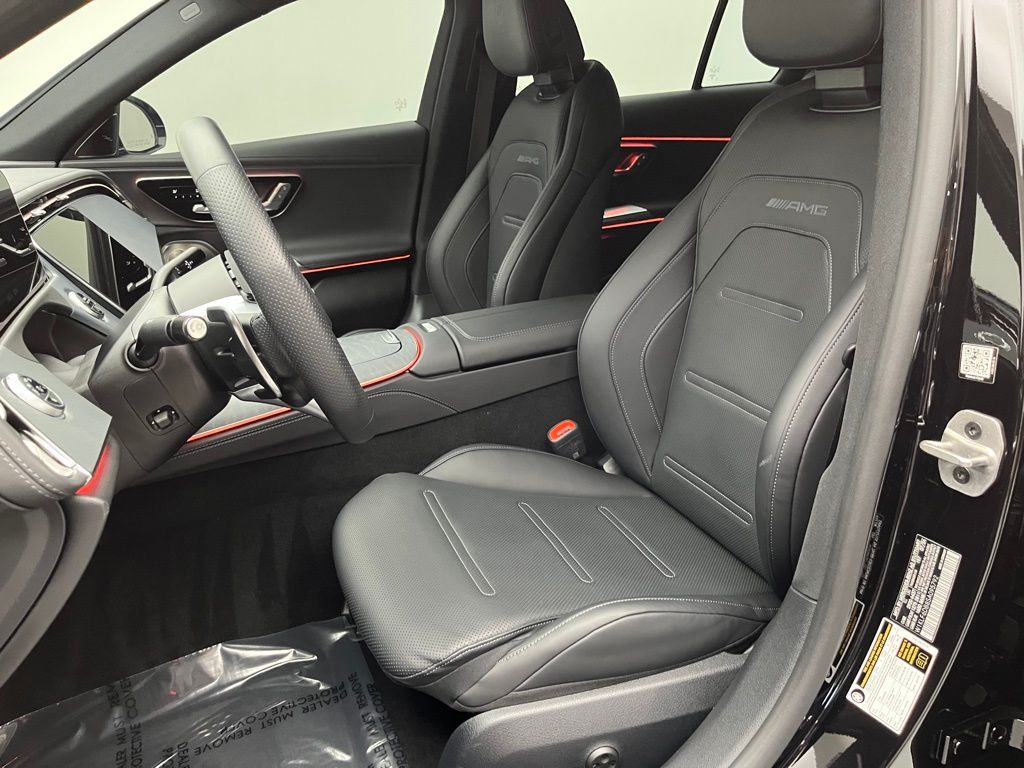 Thumbnail: 2025 Mercedes-Benz E-Class - 10