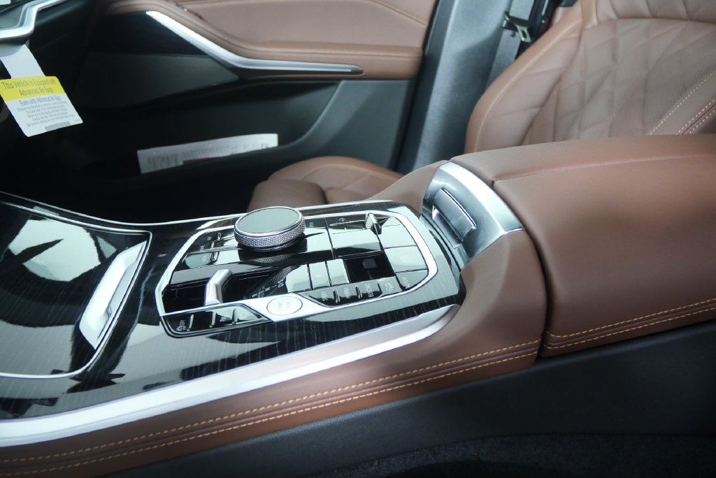 Thumbnail: 2026 BMW X5 - 20