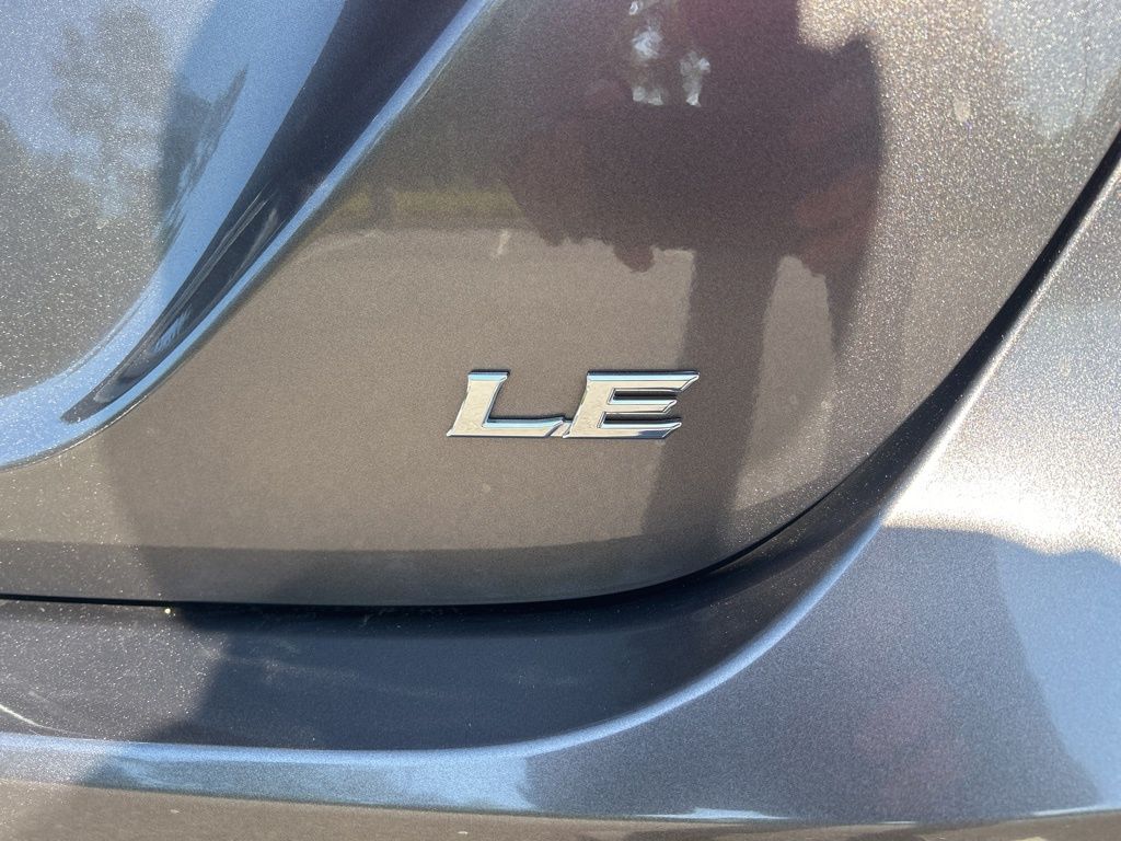 2024 Toyota Camry LE - 9