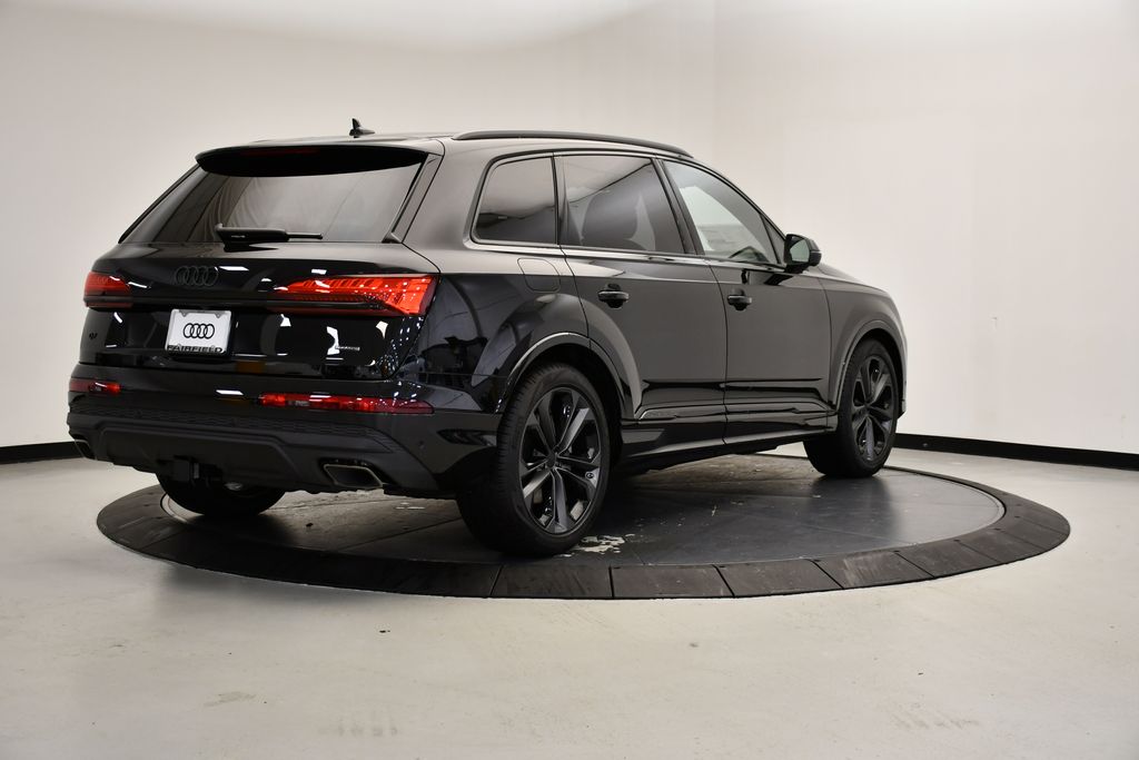Thumbnail: 2026 Audi Q7 - 5