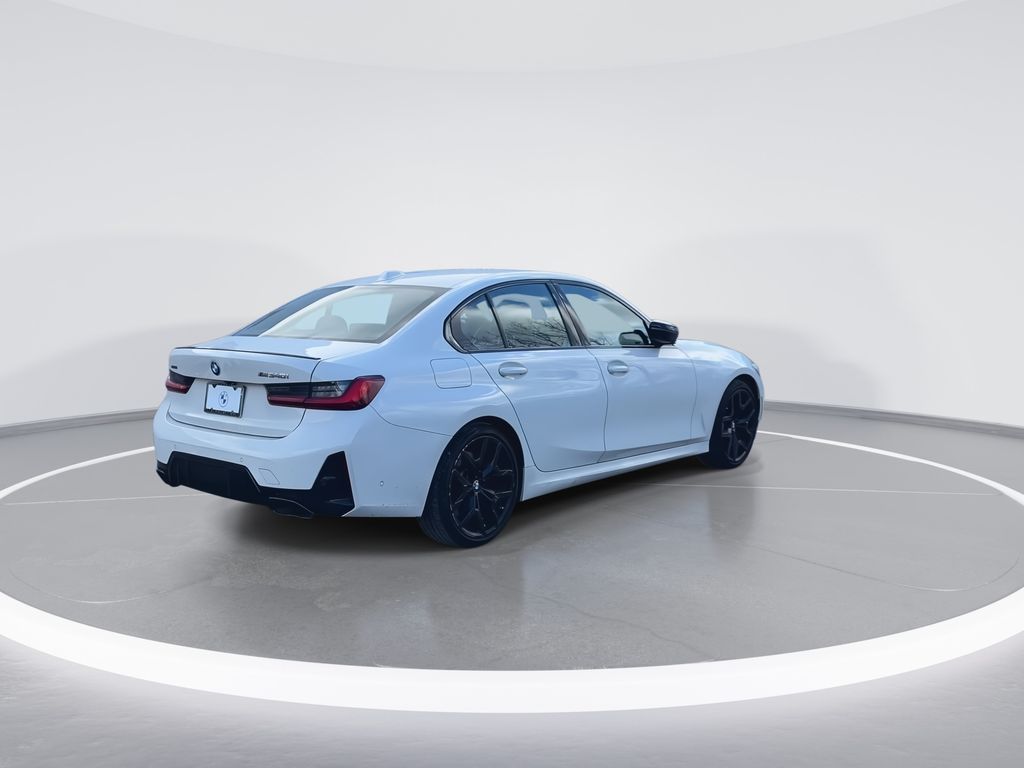 Thumbnail: 2025 BMW 3 Series - 8