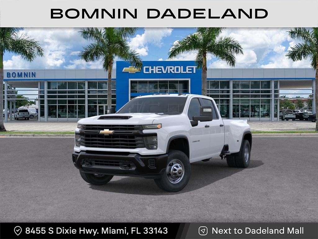 Summit White 2026 Chevrolet Silverado 3500HD Pickup Truck Four-Wheel Drive Automatic