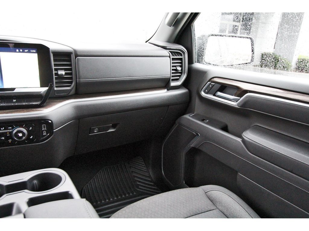 2026 Chevrolet Silverado 1500 RST - 9