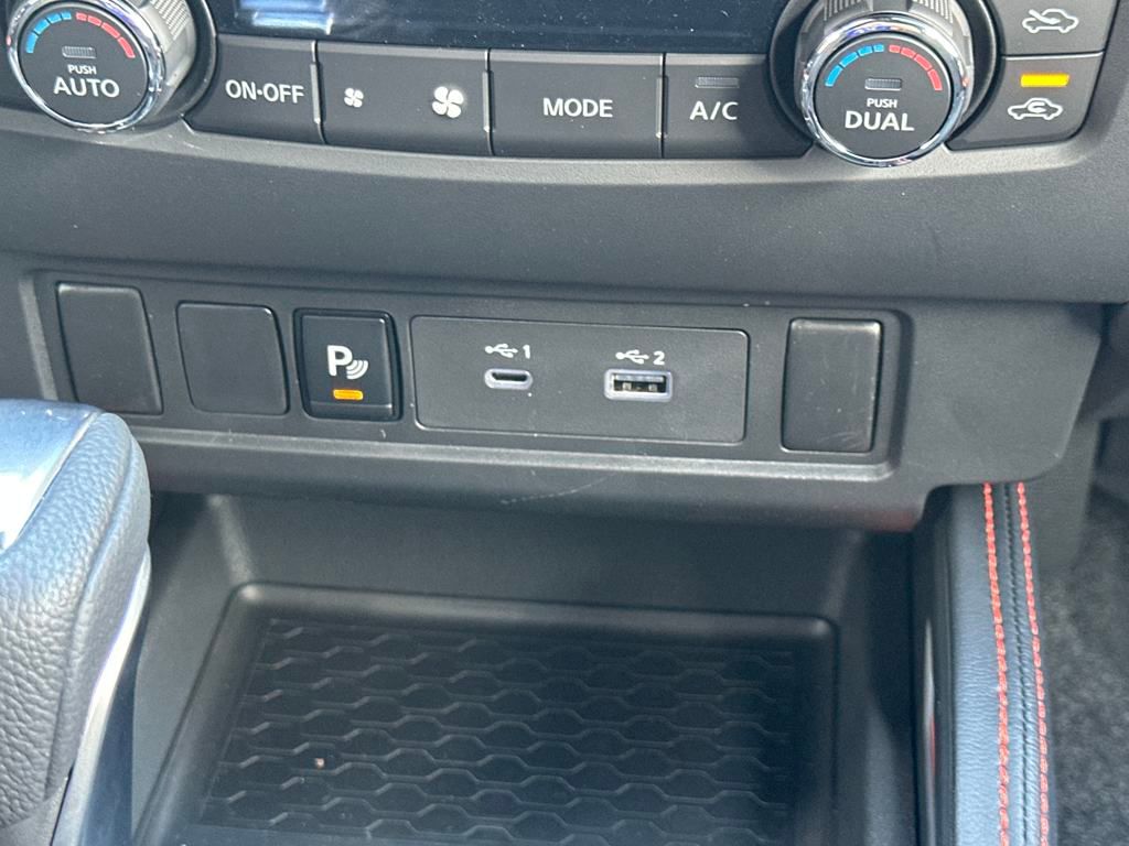 2025 Nissan Frontier PRO-4X photo