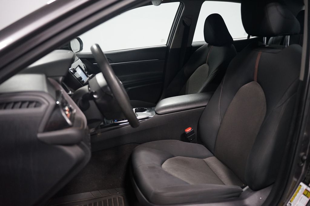 Thumbnail: 2020 Toyota Camry - 7